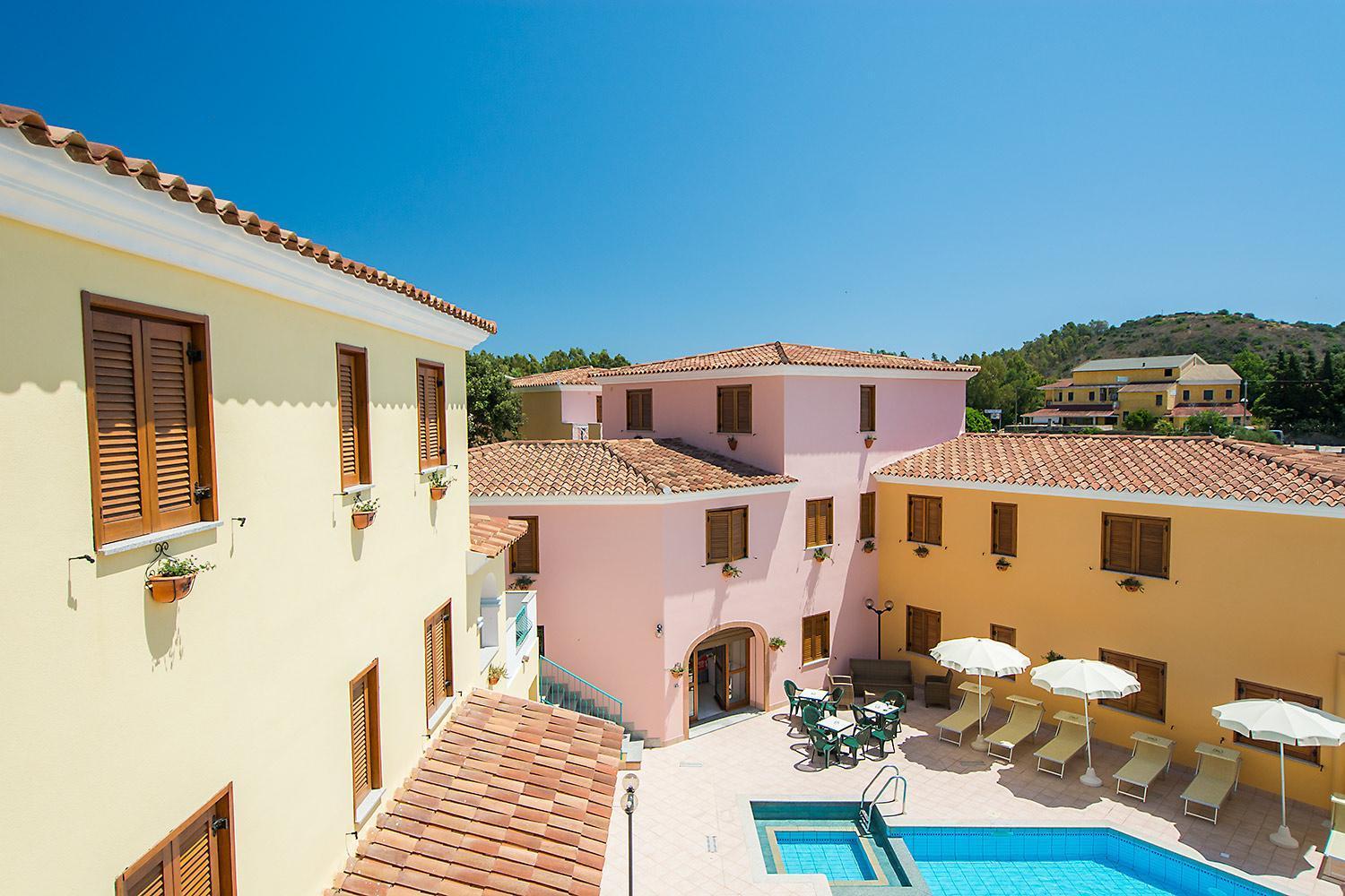 Residence Cala Viola Кала-Либеротто Экстерьер фото